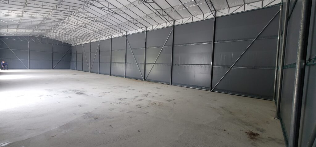 평창 건초 창고 작업 사진 (둘째날 완성 내부 사진)