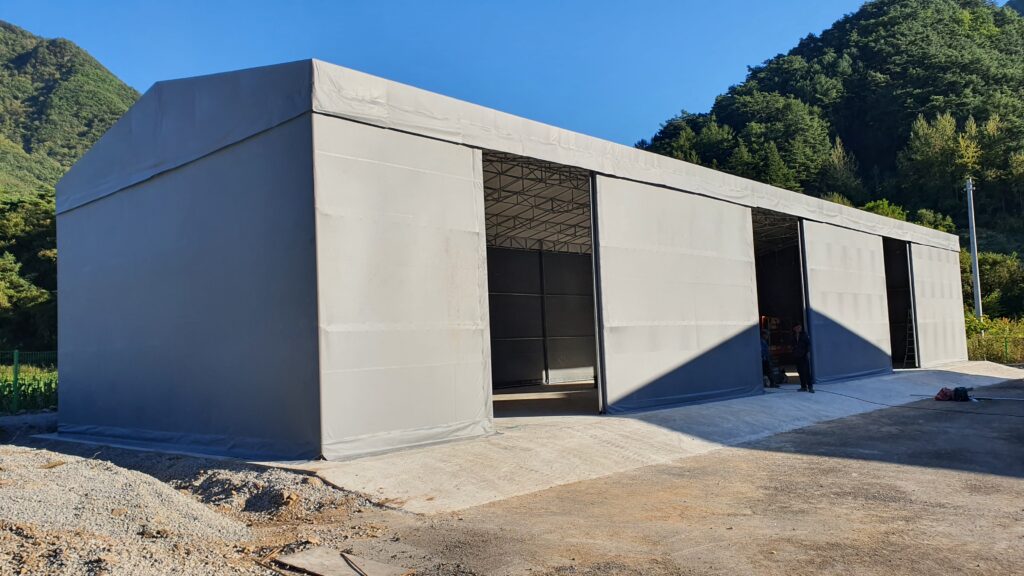 평창 건초 창고 작업 사진 (둘째날 완성 사진)