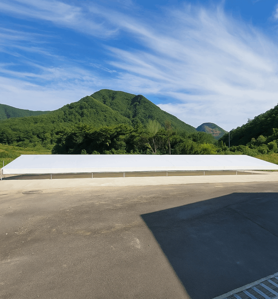 평창 건초 창고 작업 사진 (탑지 씌운 사진)